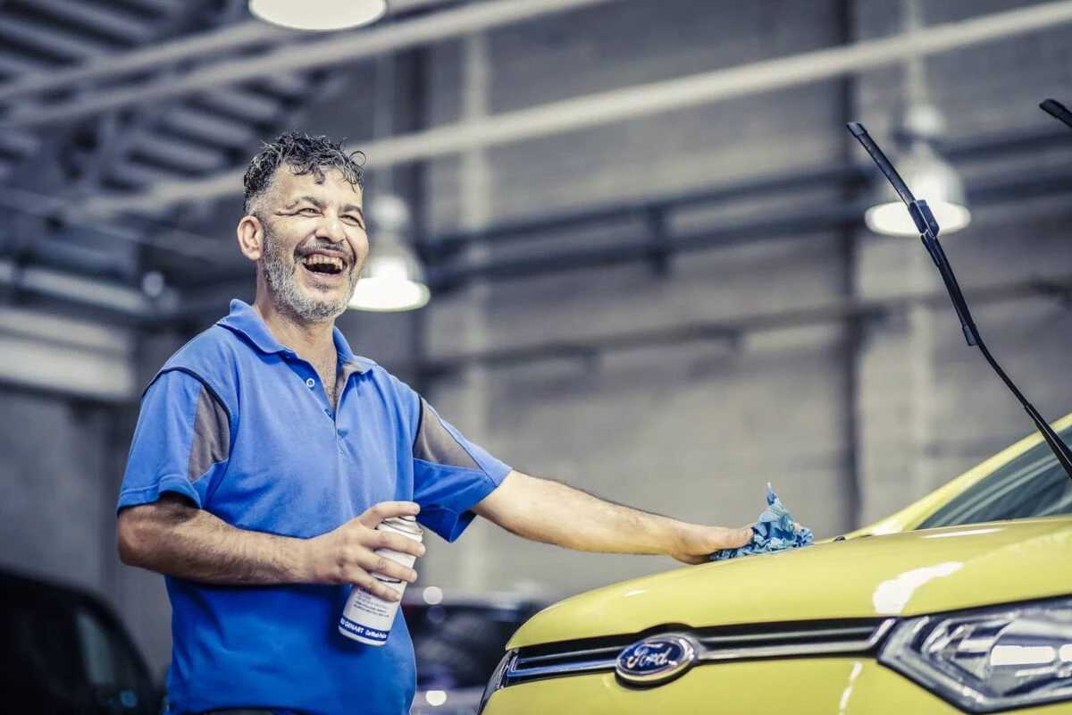 DIPENDENTI-CENTRO-CONSEGNE-OFFICINA-LUGLIO-20-MONCALIERI-26-1200×800